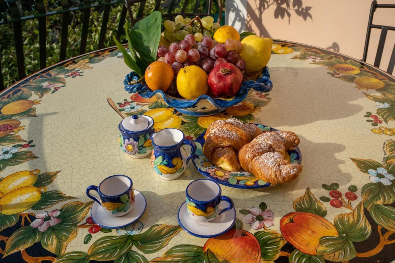 Lidia'S House Villa Минори Екстериор снимка